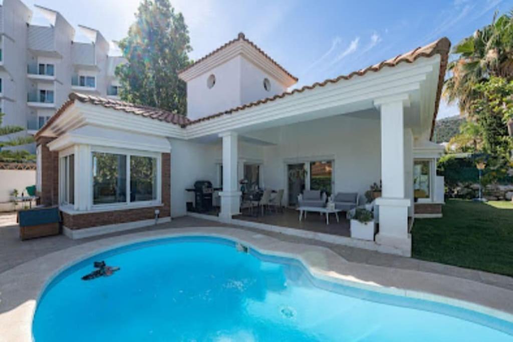Villa Benalmadena, Av. Del Higueron Bagian luar foto